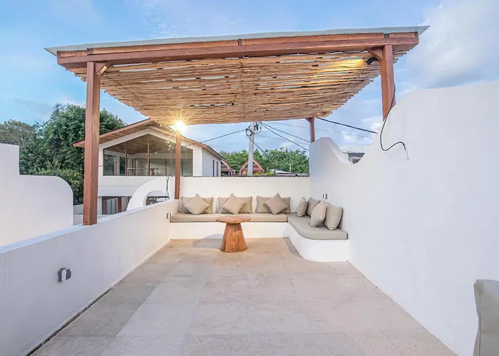 度假居 Brand New 2br 2 Mins To *